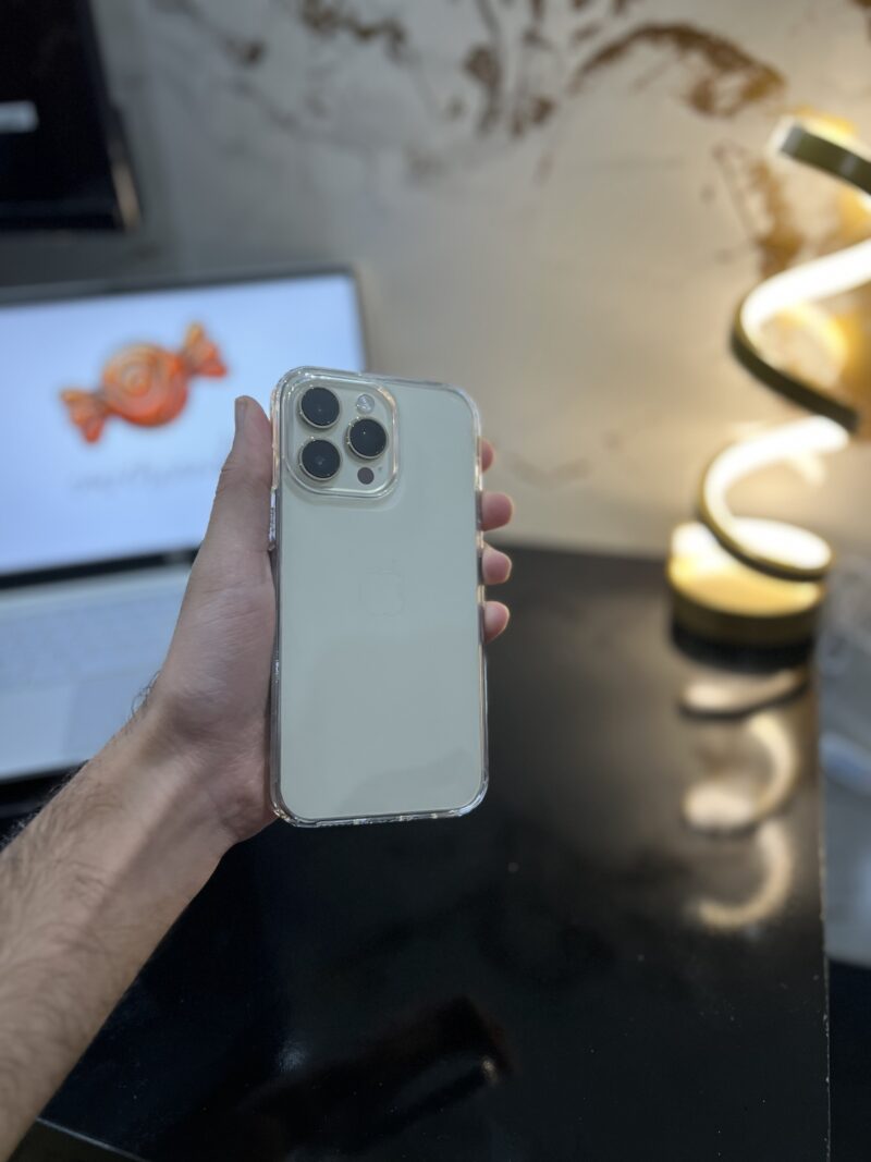 Spigen Transparent Case - Image 3